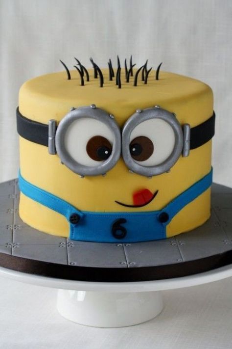 Minion Theme Cake 1